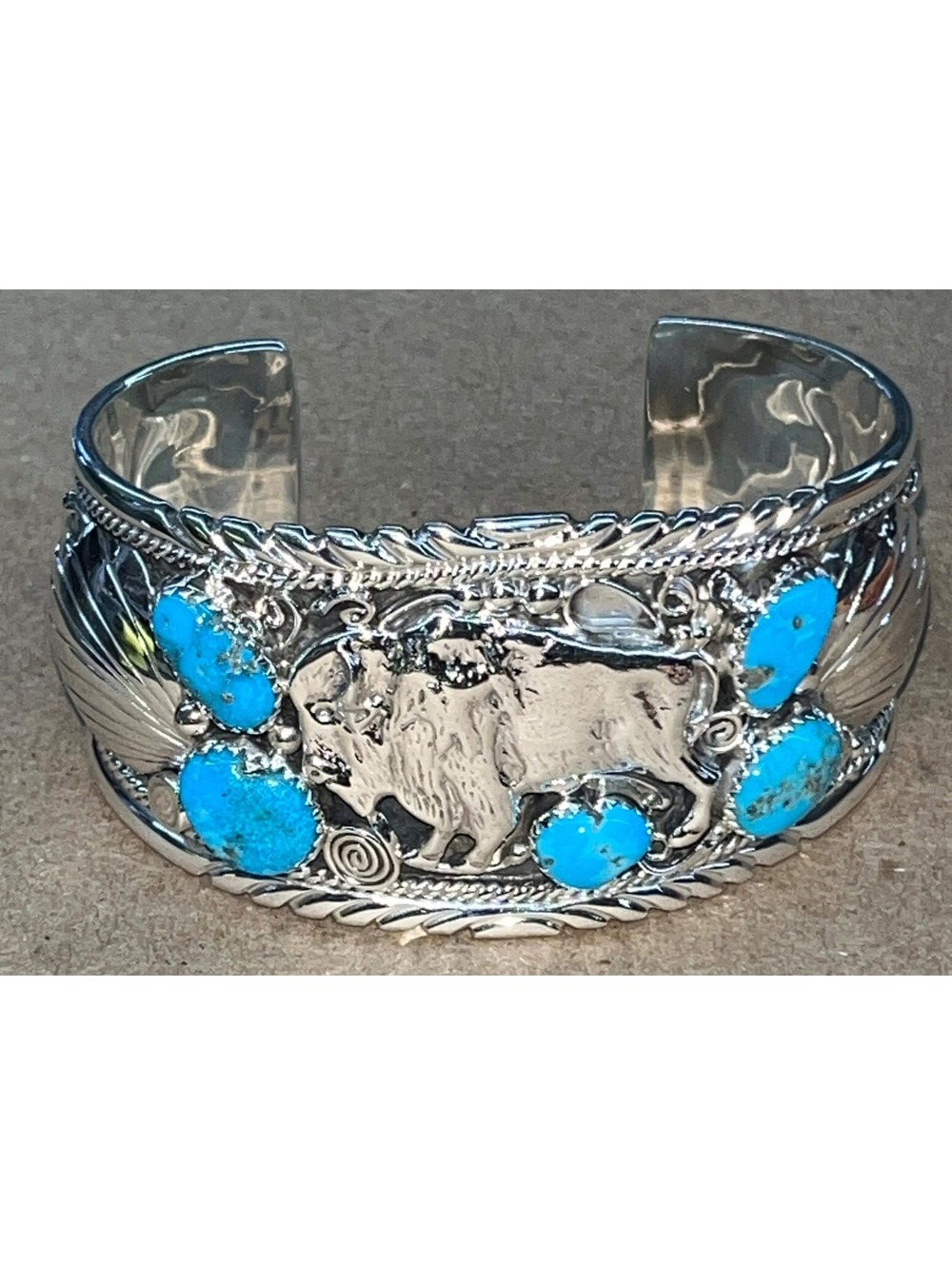 Navajo sterling silver turquoise traditional buffalo/ bison bracelet / cuff